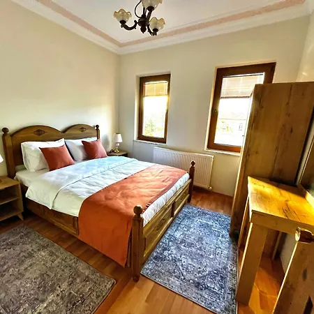 Capella Stone House 201